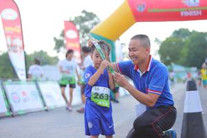 BIB: 263
                            <button type="button" onclick="openModal(3655097)" class="btn btn-primary btn-sm float-right btn-popup" data-toggle="modal" data-target=".modal-high-quality">
                        <i class="fas fa-shopping-cart"></i> Add to Cart
                    </button>
                                            <button type="button" onclick="isThisMe(3655097, true)" class="btn btn-success btn-sm float-right btn-popup btn-isme hidden" data-toggle="tooltip" data-placement="bottom" title="นี่คือรูปของคุณใช่ไหม คลิกที่นี่เพื่อเอาเข้าอัลบั้ม">
                        <i class="fas fa-plus"></i> Add to album
                    </button>
                    <button type="button" onclick="isThisMe(3655097, false)" class="btn btn-warning btn-sm float-right btn-popup btn-isnotme hidden">
                        <i class="fas fa-ban"></i> Remove from album
                    </button>